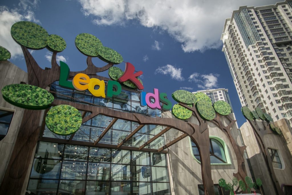 LeapKids: #Мамаслет в гостях в новом детском садике