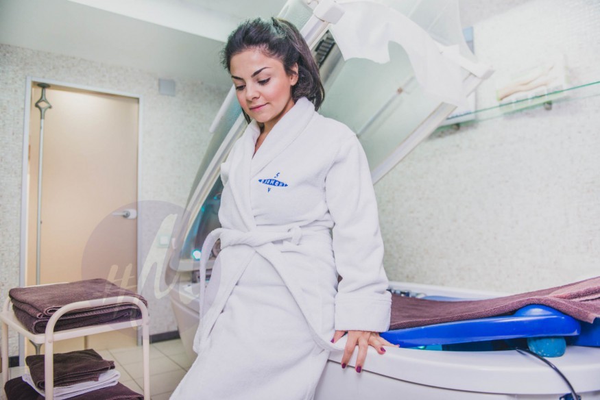 Обертывания Eriсson Dietetik и спа-капсула DERMA-LIFE SPA JET OKEANA в центре красоты клуба «5 элемент»