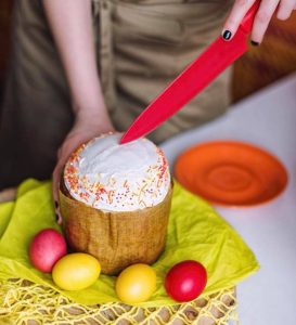 Где купить паску: Мамаслет сдает места с самыми вкусными праздничными угощениями