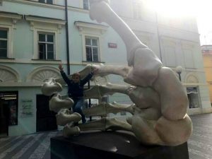 «Скорая» не для всех, отсутствие яслей и страховая медицина: как живется украинке с семьей в Чехии