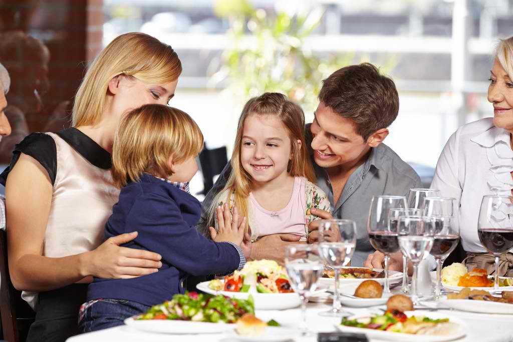 Семейные обеды: Любимый дядя, Итальянская редакция, Dogs&Tails, Vino e Cucina, Orly Park