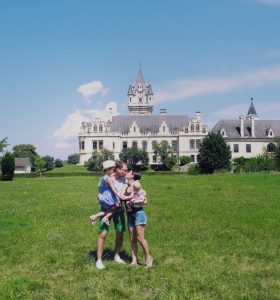 Неспешность местных, забавный язык и не самый качественный сервис: как живется украинке с семьей в Словакии